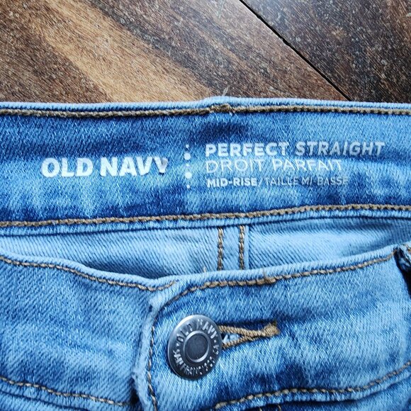Old Navy Perfectly Straight Mid-Rise Jeans Size 6 - Picture 6 of 16